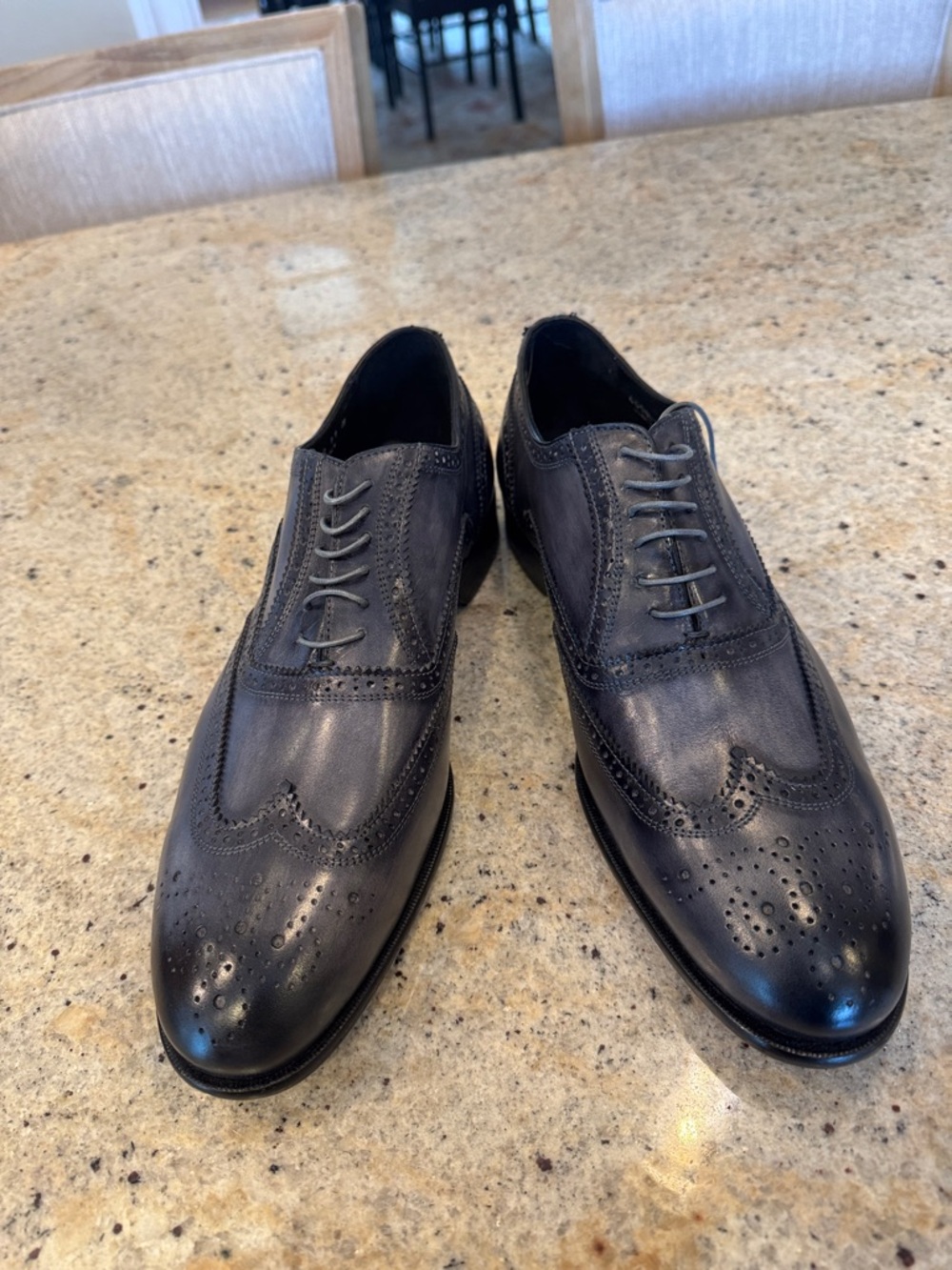 Saks Fifth Avenue Articolo Blue/gray leather mens wing tip shoe size 11m US